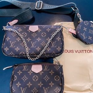 ***NOT AUTHENTIC*** never used, LV bag.